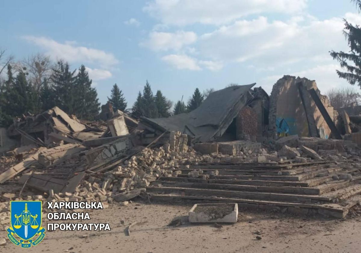 Росіяни вбили чоловіка на Харківщині, ще один постраждав
