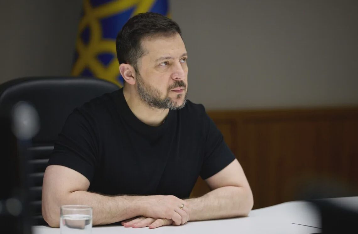 Зеленський заявив, що Україна готова зупинити удари по російських НПЗ і назвав умову
